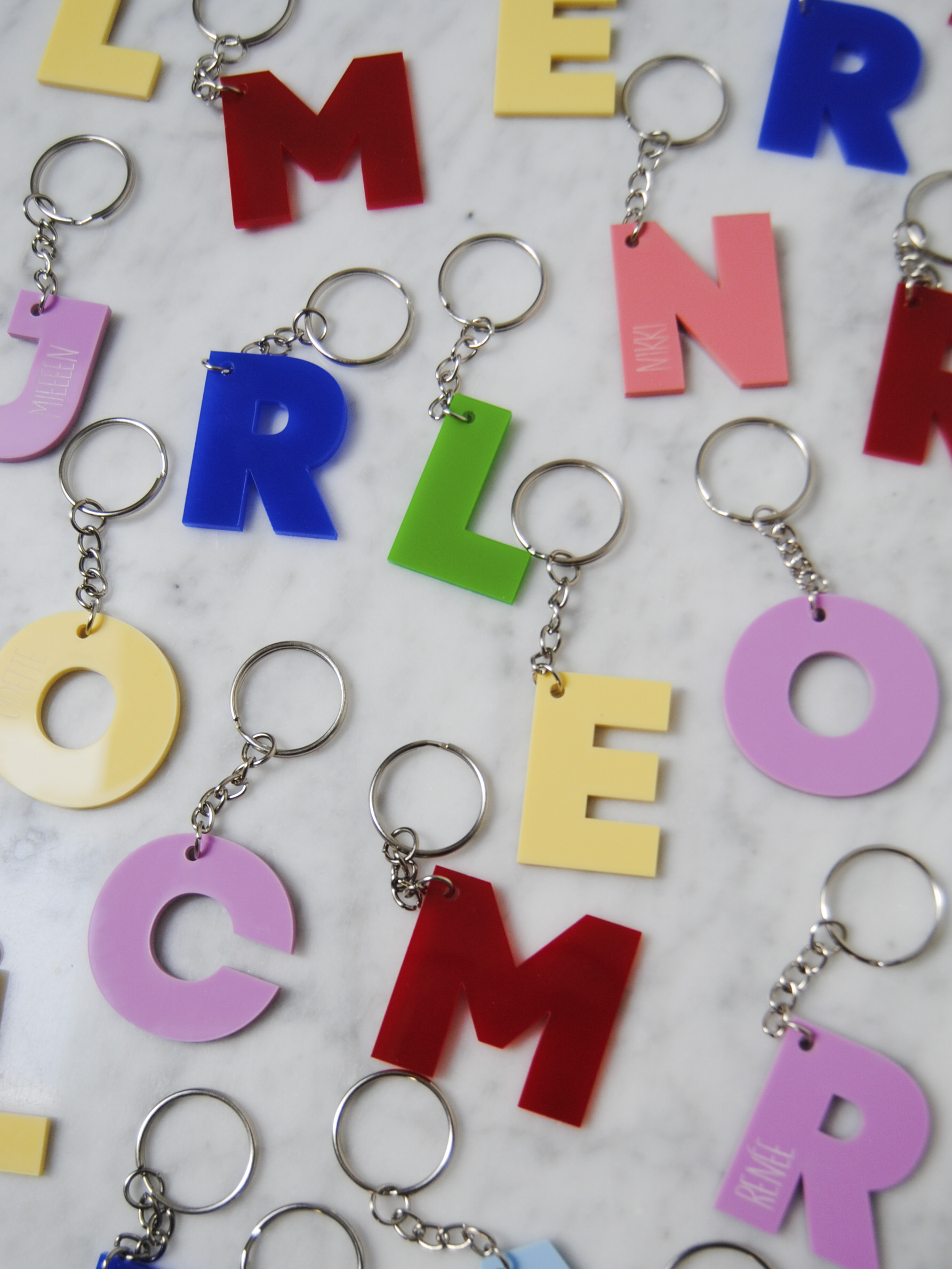 Sleutelhanger letter - acryl