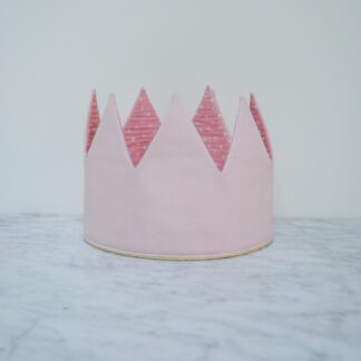 Verjaardagskroon - lichtroze-fijne stipjes roze-wit