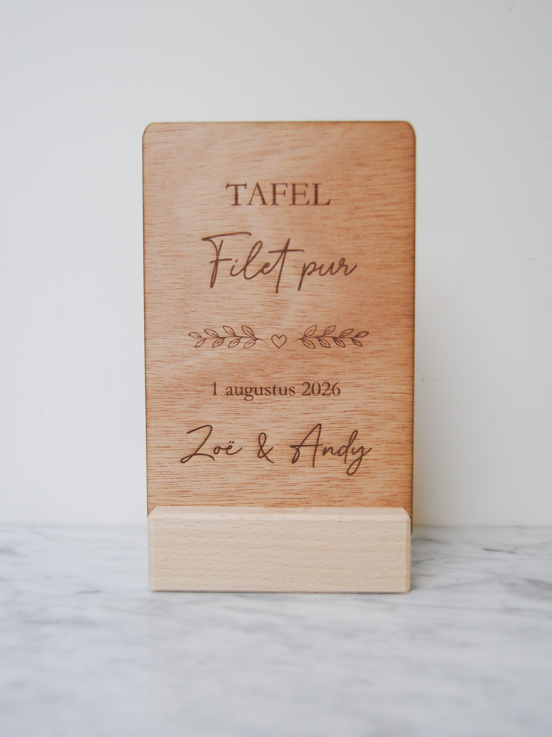 Houten tafelbordje